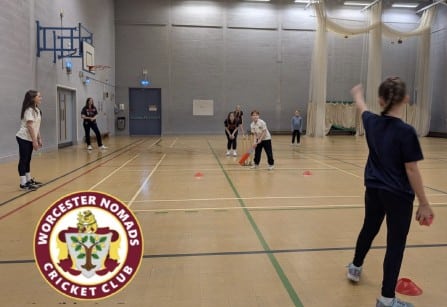 Worcester Nomads Cricket Club – Here come the girls!